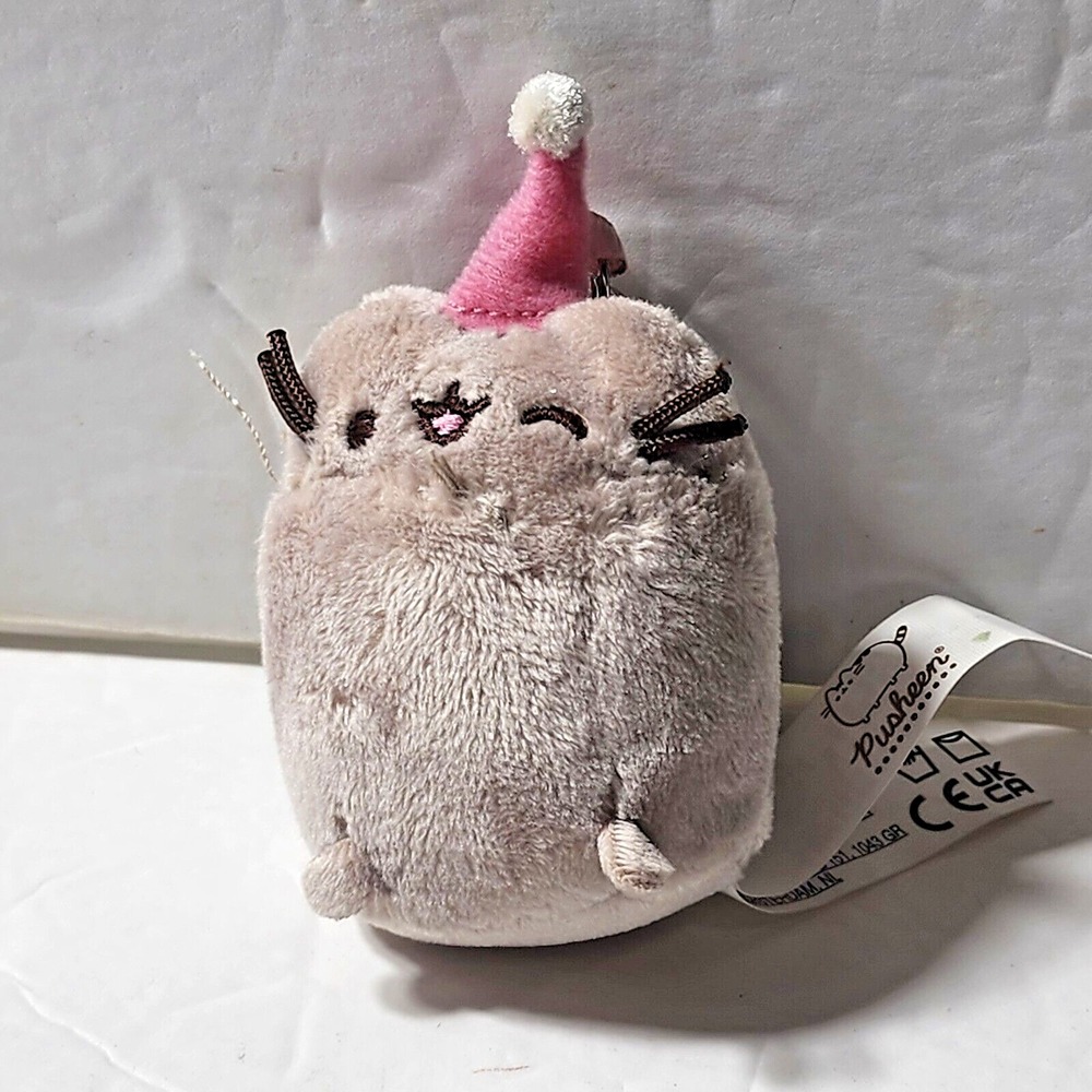 Gund Pusheen Enchanted Forest Surprise Plush Gray Cat Pink Santa Hat Clip 3"